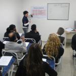 Las clases de Inglés se dictan los días sábados a las 18 hs. en Corrientes 4070, Almagro